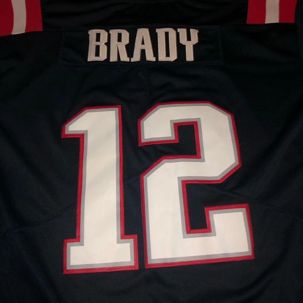 Tom Brady. New England Patriots NFL Jersey and New Era Beanie. Size XXL. - Picture 13 of 15